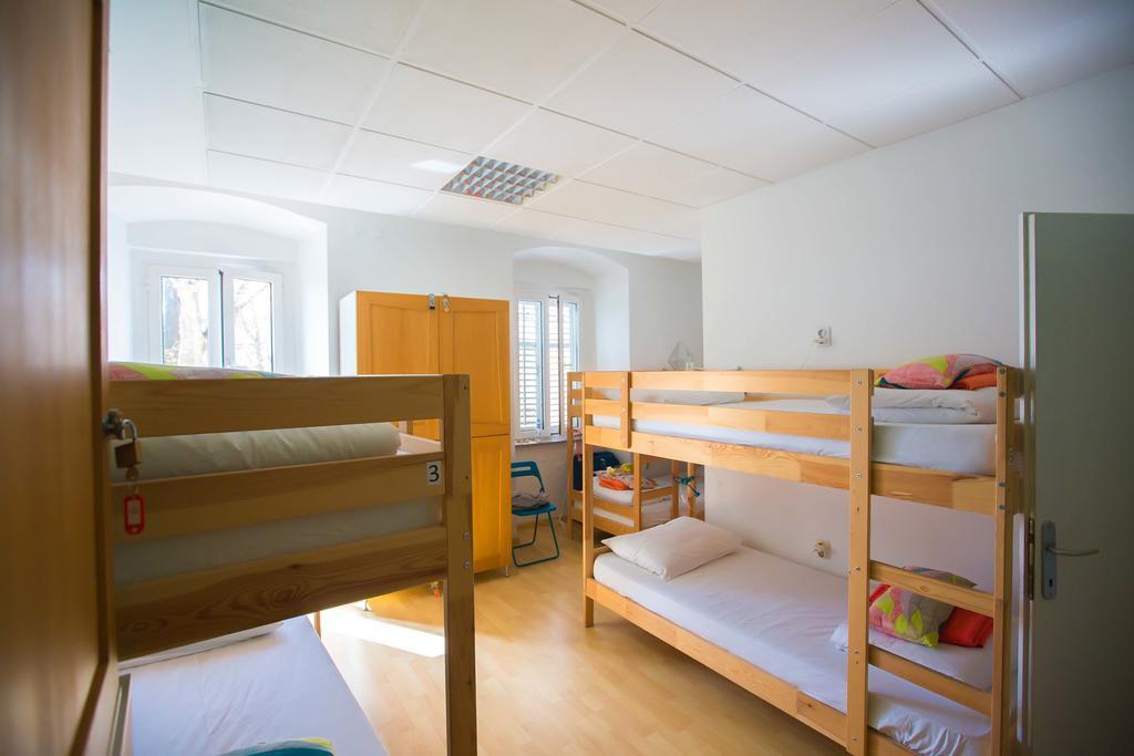 Hostel Kosy Rijeka Ngoại thất bức ảnh