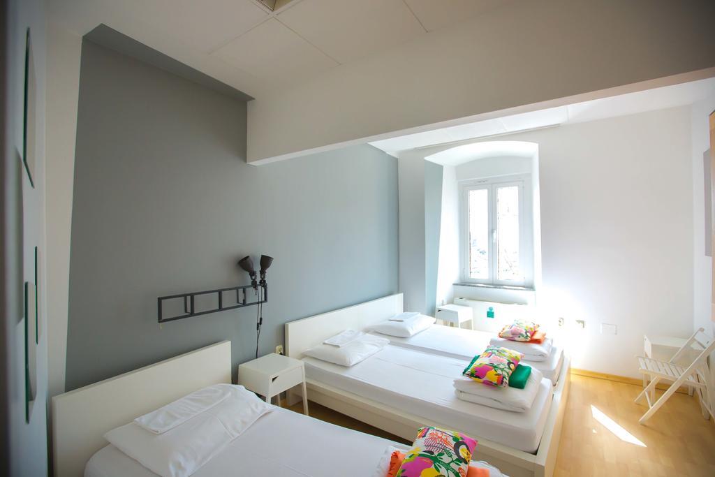 Hostel Kosy Rijeka Ngoại thất bức ảnh